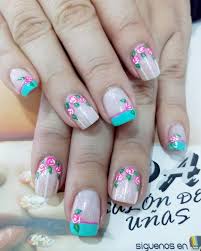 Uñas decoradas para manos con flores uñas decoradas con flores y mariposas para manos uñas decoradas con flores para pies y manos. Decoracion De Unas Manos Flores Unas Decoradas