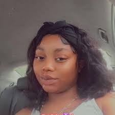 Dominique Sams's Instagram, Twitter & Facebook