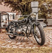 Yooo, bagi kalian para pecinta motor klasik ataupun motor jadul, dalam ulasan video kali ini yt update motor honda c70 klasik legend mari. Retro Superbikes Hd Wallpapers Wallpaper Cave