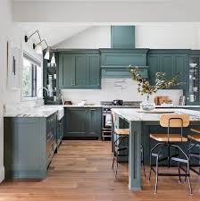 how to refinish kitchen cabinets