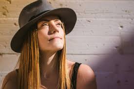 Grangemouth singer performs for Hollywood star in sunny Cyprus