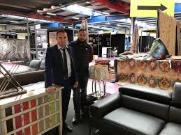 Pendant 5 jours, les visiteurs du salon viennent à la rencontre d'une bonne centaine d'exposants, venus leur révéler tous les nouveaux produits et. A Reims Beaucoup D Exposants Locaux Au Salon De L Habitat