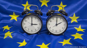 Muss die uhr eine stunde vor oder zurückgestellt werden? Uhren Wurden Auf Winterzeit Zuruckgestellt Aktuell Europa Dw 25 10 2020