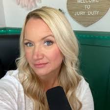 Alyssa Knapp's Instagram, Twitter & Facebook