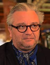 Laurent's involvement with animal welfare and the environment, together with a relative lack of interest in protocol, has caused him to be dubbed by. Prince Laurent Of Belgium Wikidata