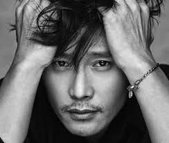 Tài tử điện ảnh Lee Byung Hun công bố giải thưởng Oscar