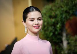 See our favorite celebrity bangs of all time, here. Celebrities With Curly Hair Who Rarely Show Their Curls Glamour