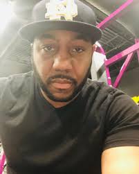 Chris Denard's Instagram, Twitter & Facebook