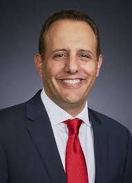 Robert Mansur's Instagram, Twitter & Facebook