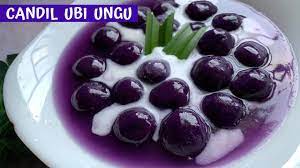 Liat ubi numpuk di dapur keburu numbuh karena belinya udah semingguan.mikir mau di buat apa ya.rencana sich kemaren mau buat uji coba aneka resep ubi buat di kirim ke tabloid.eh kok lagi males banget lagi pms gini.masak yang ribet ribet.ya udah di buat bubur candil aja.lumayan kan bisa mengurangi rasa sakit perut akibat sindrom pms.begitulah kira2 manfaat ubi.pernah baca di majalah.^^ Resep Bubur Candil Ubi Ungu Kolak Biji Salak Ubi Ungu Youtube