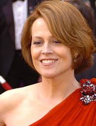 Weaver is considered to be a pioneer of action heroines in science fiction films. Sigourney Weaver Simple English Wikipedia The Free Encyclopedia