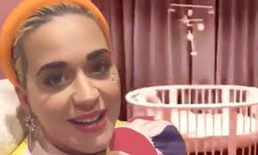 Katy perry stopped by siriusxm's virtual celebrity session on tuesday (july 28) to perform live and answer fan questions about her upcoming album, smile. Katy Perry Shows Off Her Baby Daughter S Nursery House Garden
