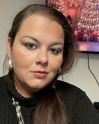 Candice Reynolds's Instagram, Twitter & Facebook