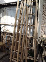 Tangga melayang bisa dibuat dari bahan kayu, kaca, atau logam. Cara Membuat Tangga Dari Bambu Yuso Tch