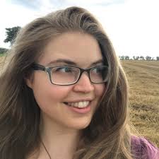 ♥️These @nomochocolate_de Reindeers are not only the cutest Christmas  chocolates, but they're also perfect for everyone to enjoy! And if I say  everyone, I mean everyone! 😉 They're vegan