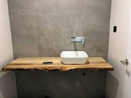 Insbesondere in mietwohnungen ist das von vorteil, denn solltest du mal ausziehen, nimmst du deine holz. Waschbecken Ablage Aus Olivenbaum Holz 80 X 50 X 7