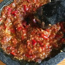 Bagi pencinta sambal mentah, ada resep sambal. Resep Sambal Terasi Cocok Buat Makan Apa Aja
