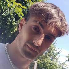 Idee per taglio di capelli pariolino idee di acconciatura. Maneskin Official Fanclub On Twitter Chi E Solo Risposte Sbagliate Https T Co U0oqdubq3b Twitter