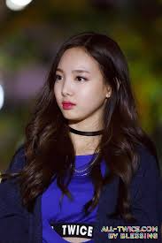Twice Nayeon Buscar Con Google Nayeon Plastic Surgery Kpop Plastic Surgery