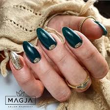 And because the new year is just a few days away now, how about these new years eve then how about some chic spring nails designs and colors ideas to make your spring way more stylish than it ever was? Gorgeous New Year S Eve Nail Art Ideas For Glam Looks