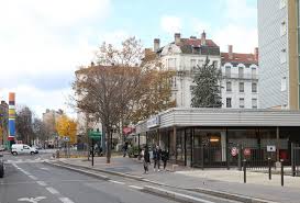 Hasta el 18 de marzo de 1988 el nombre de la ciudad era simplemente le puy. La Maison Medicale De Garde Ouvrira Le 1er Fevrier