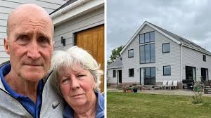 Gold Coast real estate: Points Bet founder Andrew Fahey lists beachfront  super block