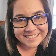 Christina Fishman's Instagram, Twitter & Facebook