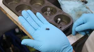 Over time, residue can build up in the fuel system, and enough gunk, grime and grease can clog up the entire fuel injector pump. Injection Pump Check Valve Troubleshooting Removal And Repair On Demand Video Mercedessource Kits Product Mercedessource Com