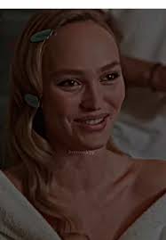 Lili Saying Happy Birthday