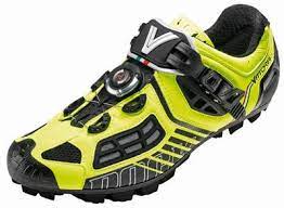 Mountain bike shoes use several different closure types like laces, velcro straps, ratcheting buckles, a boa dials. Mtb Schuhe Worauf Achten Was Sind Gute Mountainbike Schuhe