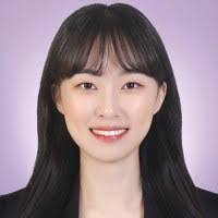 Jiyoung Min's Instagram, Twitter & Facebook