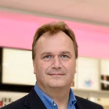 David Cameron's Bullingdon Club chum Sebastian James backs Sir Keir Starmer  for the upcoming election