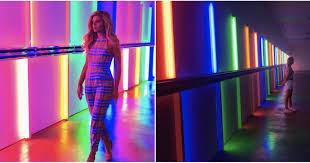 This Stunning Black Light Museum Exhibit In Houston Is Finally Reopened It S Free Dan Flavin Exhibition Museum Exhibition