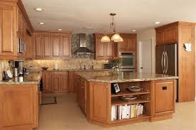 I Like The Layout Of The Kitchen Top Kitchen Designs Custom Kitchen Cabinets Grey Kitchen Designs