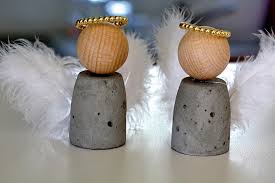 Anleitung Beton Engel Im Federkleid Bastelei Engel Basteln Traumfanger Basteln Kinder