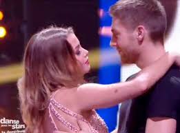 Cela reste une émission télé, on ne gère pas tout ce qui est autour. Video Enjoyphoenix Eliminee Aux Portes De La Finale De Dals Vsd