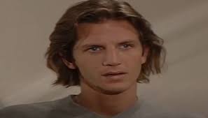 Dziewczyna jest zaskoczona widokiem ivo, który kilka dni wcześniej pocałował ją na ulicy. Ivo Ze Zbuntowanego Aniola Bardzo Sie Zmienil Facundo Arana Kiedys Lamal Damskie Serca Jak Wyglada Dzis Gwiazdy Maxxx News Rmf Maxxx