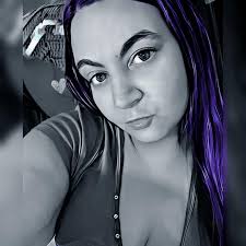 What is the best way to clean a TV screen?