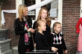 He focusing on career and school, college is less known. Frank De Boer Romy De Boer