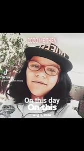 messy hair be slaying right now but I did but some temporary hair colo...