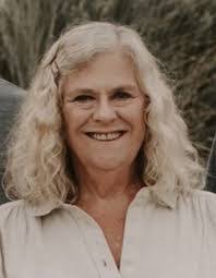 Mary Ramaley's Instagram, Twitter & Facebook