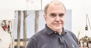 El reino del pintor Julio Larraz: maestría, luz e ingenio