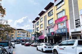 Isn't it annoying when one has to brave through the long queue while running errands in a bank? Streetscapes Bustling Commercial Area In Wangsa Maju Draws The Crowd The Edge Markets