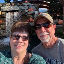 Best Ideas To Upcycle Your Old Tin...