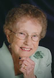 Carolyn Vick's Instagram, Twitter & Facebook