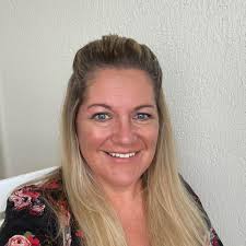 Someday you will meet the happiest version of you. And it will be worth it  💃 The Split Challenge 😀 Remember, you need to do the warm up and  stretches each time