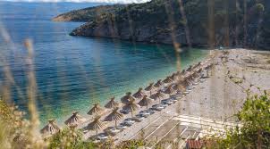 Kroatien ist für sein glasklares wasser, seine schönen buchten und die langen strände bekannt. Island Of Krk Beaches Photos And Location Aurea