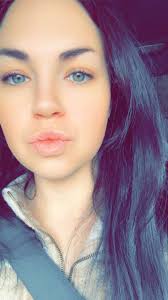 Kaitlan Collins The text book definition of intelligence, integrity & an  undying dedication to the news. All while looking utterly stunning doing it 