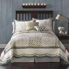 Emily By Nostalgia Paulshomefashions Com Quilts For Sale Bed Curtain Decor