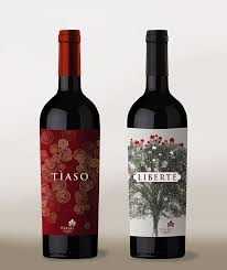 Check spelling or type a new query. Tiaso Viticoltori A Scansano Sangiovese In Purezza E Blend Di Sangiovese E Cabernet Sauvignon Wine Bottle Design Wine Bottle Labels Wine Bottle